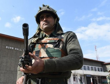 Ινδία: Έξι διαδηλωτές νεκροί από πυρά της αστυνομίας (φωτό, βίντεο)